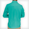 Camisa guayabera en tono pastel verde menta elegante