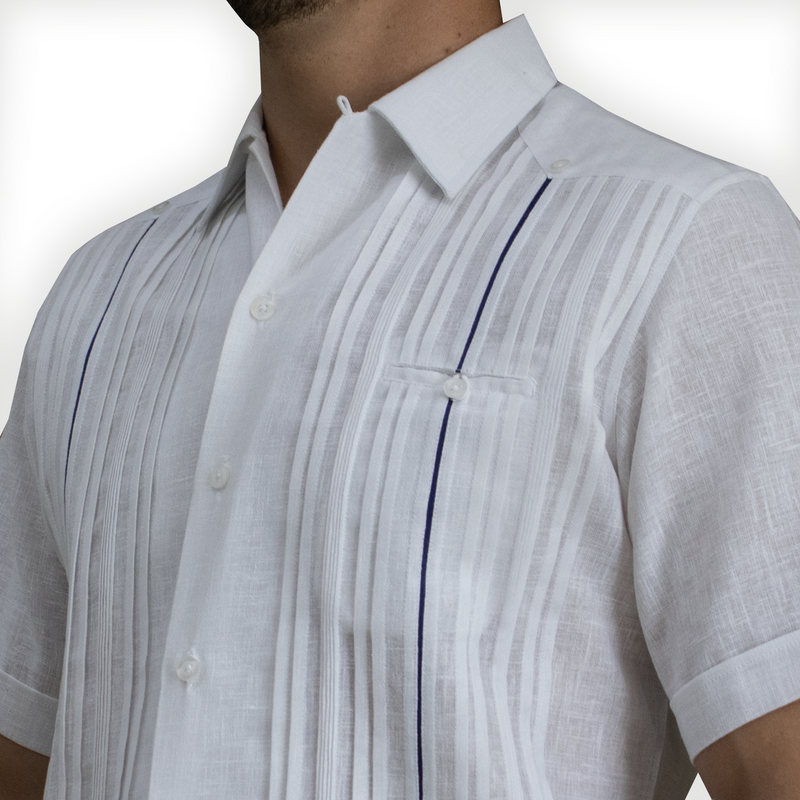 Guayabera blanca de lujo manga corta para hombre