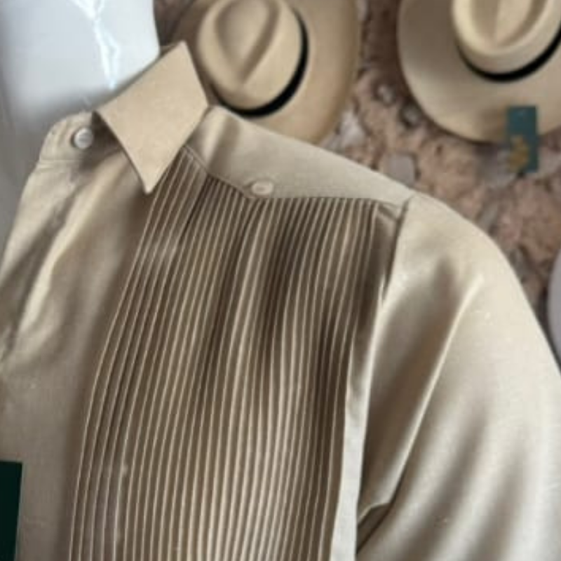 Guayabera presidencial beige manga corta