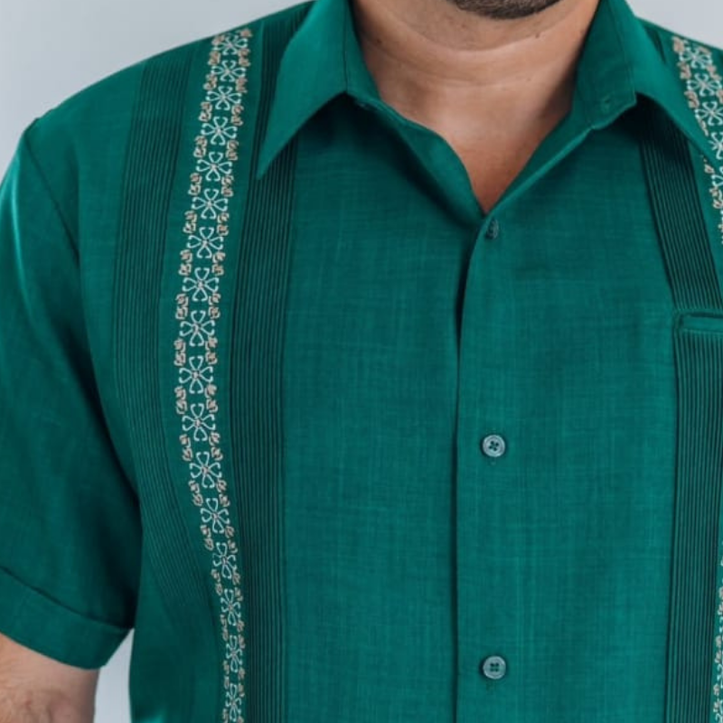 Guayabera verde jade manga corta