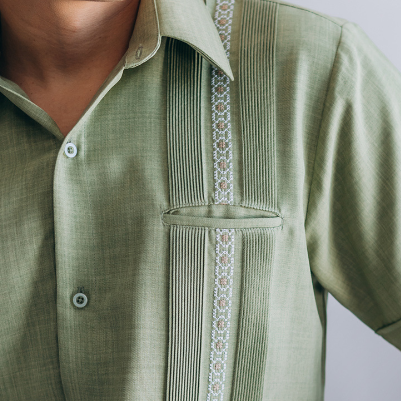 Guayabera verde olivo manga corta