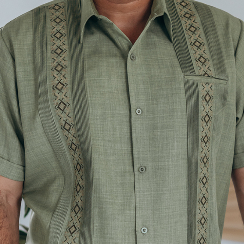 Guayabera verde pistache manga corta