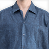 Guayabera azul oscuro de manga corta para hombre