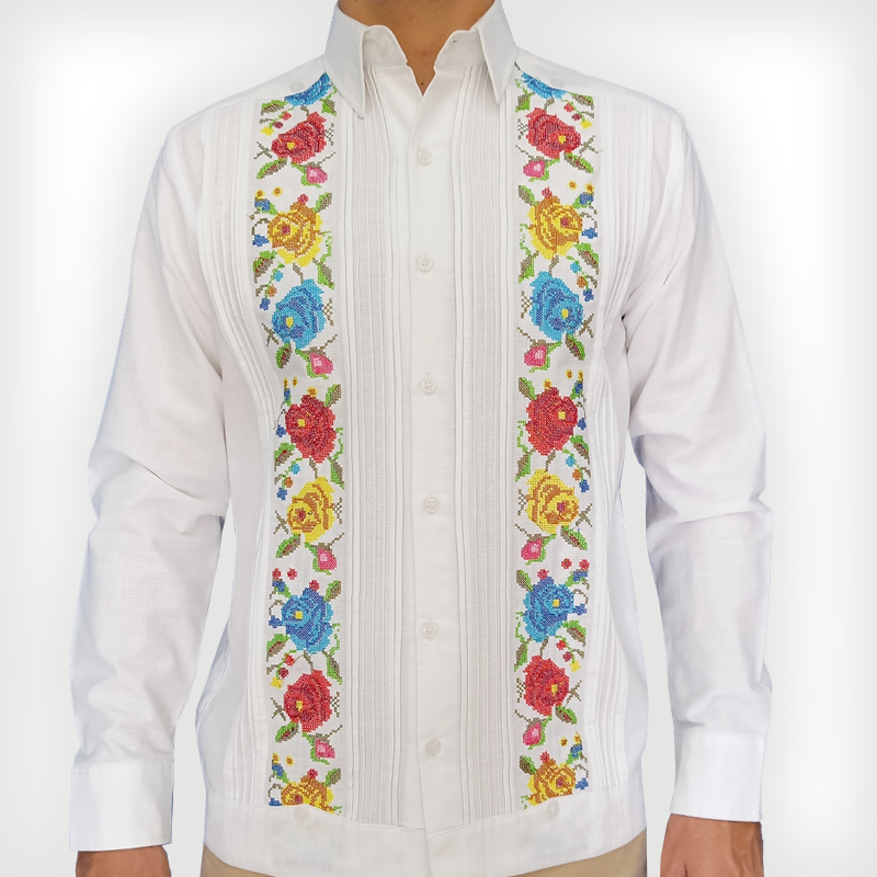 Guayabera blanca bordada flores