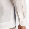 Guayabera blanca formal con alforzas al frente y espalda