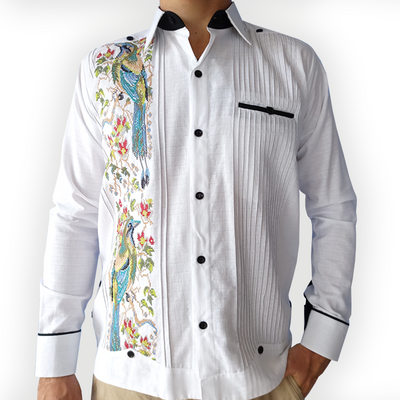 Guayabera bordada pájaro con diseño de ave Toh