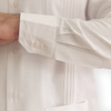 Guayabera formal de algodón ideal para eventos