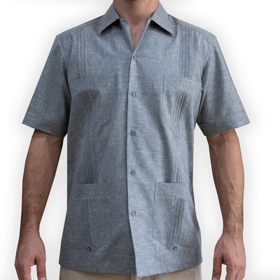 Guayabera gris claro de algodón manga corta