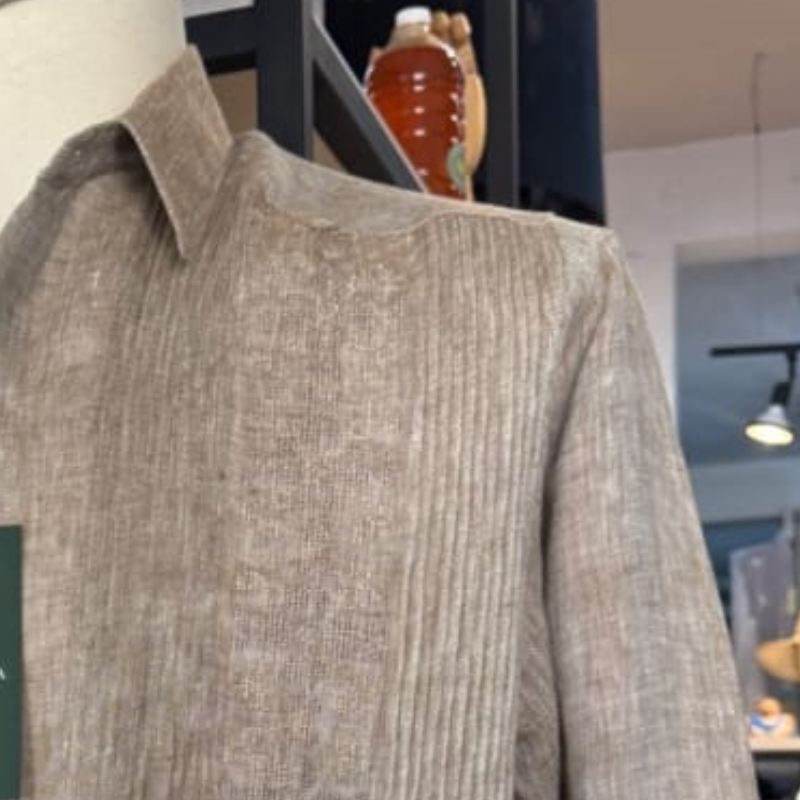 Guayabera presidencial 100% lino beige