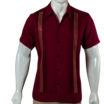 Guayabera rojo vino para hombre confeccionada en lino y algodón