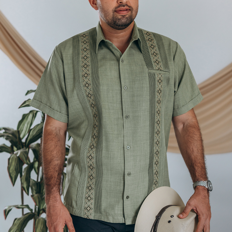 Guayabera verde pistache manga corta elegante