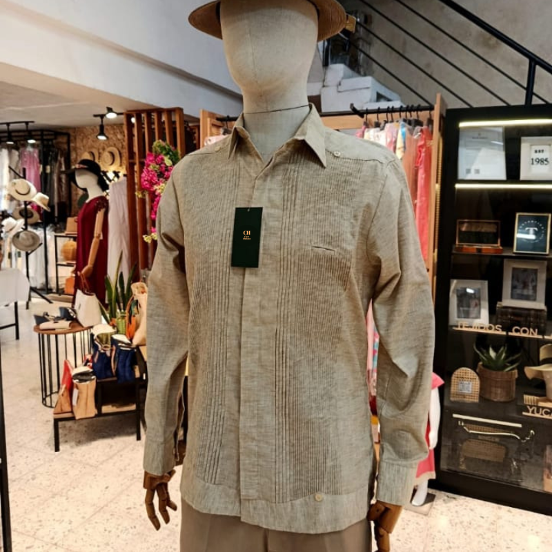 Guayabera presidencial color beige