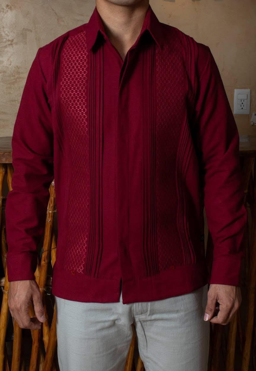 Guayabera rojo vino